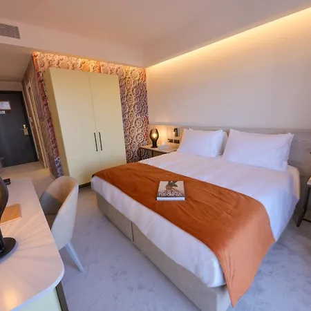 Maria Hotel 4*