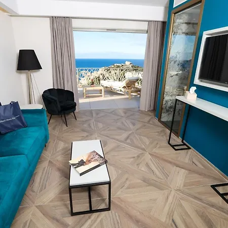 Maria 4* Calvi (Corsica)