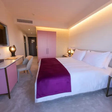 فندق Maria 4*